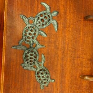 Swimming turtle cast iron decor